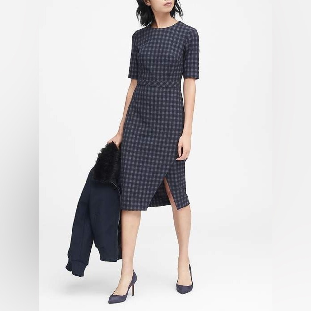 Banana Republic Bi-Stretch Short-Sleeve Sheath Dress size 8